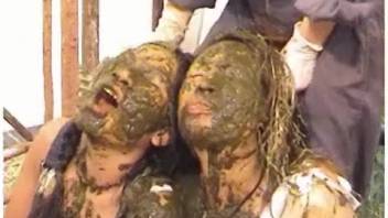 Authentic scat play featuring two eager Asian teenagers desperate for fame