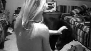 B&W zoophile porno movie with a good-looking ass